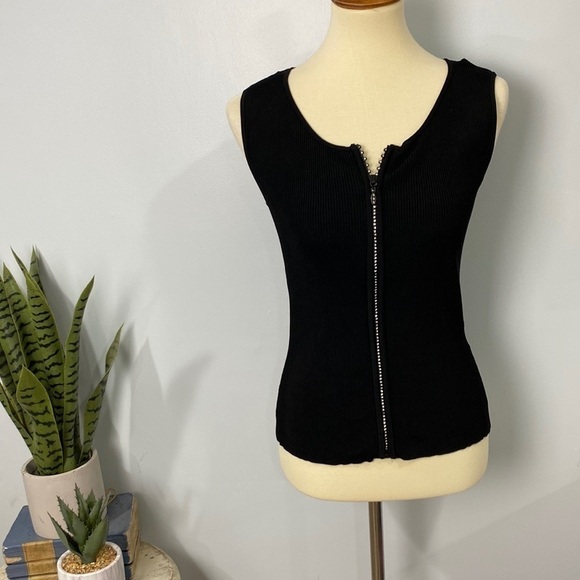 Belldini Tops - ❄️ Belldini zipper front top